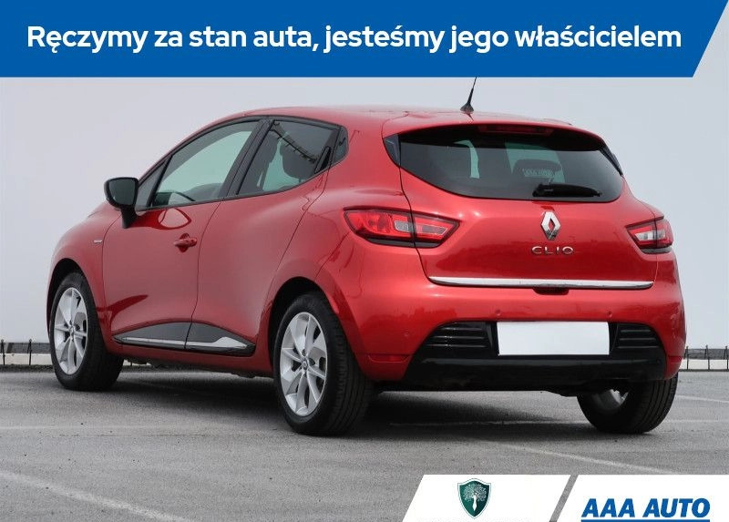Renault Clio cena 45000 przebieg: 39667, rok produkcji 2017 z Łęczna małe 301